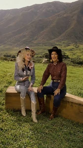 Dolly Parton singing with Melveen Leed singing Paniolo Country on her 1988 My Hawaii, Dolly TV Special
